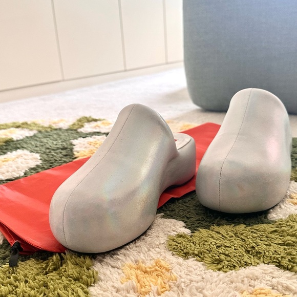 Simon Miller Iridescent Slip-On Mules - Picture 3 of 8